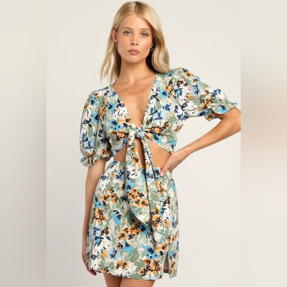 Lulus Full Flower Beige Multi Floral Print Mini Skirt & Tie Front Crop Top